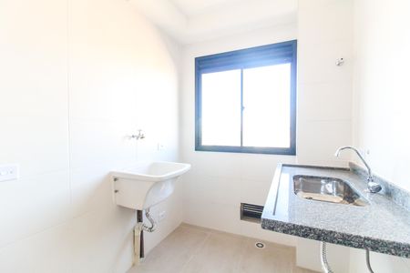 Apartamento à venda com 44m², 2 quartos e 1 vaga Apartamento à venda com 44m², 2 quartos e 1 vagaCozinha e Área de Serviço