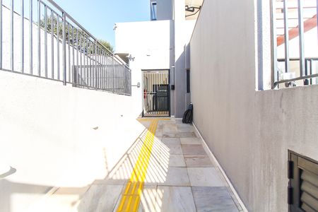 Apartamento à venda com 44m², 2 quartos e 1 vaga Apartamento à venda com 44m², 2 quartos e 1 vagaEntrada