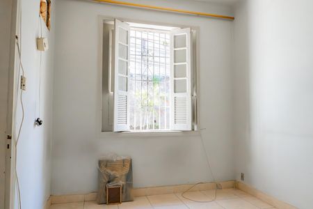 Casa à venda com 73m², 2 quartos e 1 vaga