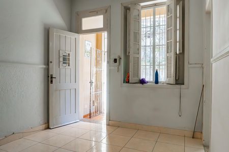Casa à venda com 73m², 2 quartos e 1 vaga