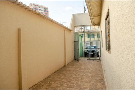 Casa para alugar com 42m², 2 quartos e 2 vagas