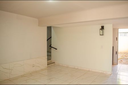 Casa para alugar com 2 quartos, 42m² em Setor Central, Goiânia