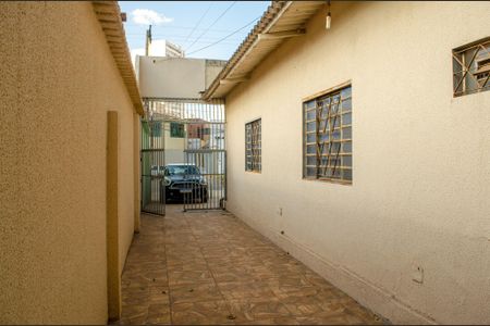 Casa para alugar com 42m², 2 quartos e 2 vagas