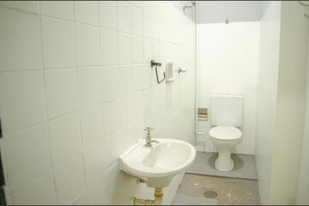 Casa para alugar com 42m², 2 quartos e 2 vagas