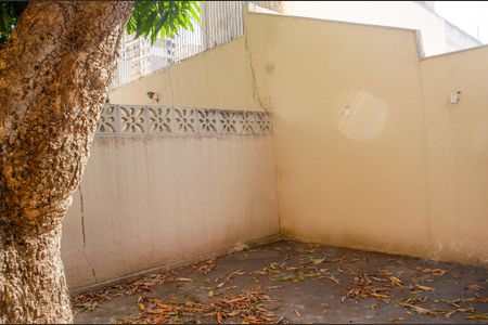 Casa para alugar com 42m², 2 quartos e 2 vagas