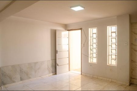 Casa para alugar com 2 quartos, 42m² em Setor Central, Goiânia