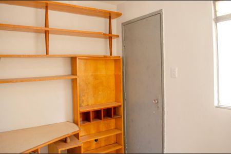 Casa para alugar com 42m², 2 quartos e 2 vagas