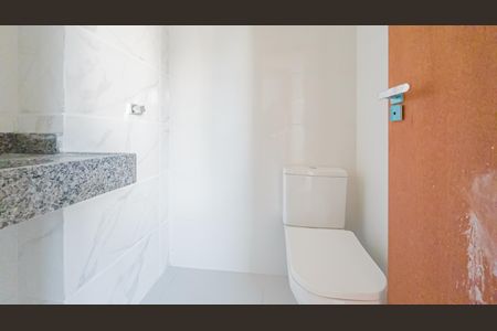 Banheiro de apartamento à venda com 2 quartos, 37m² em Vila Santana, São Paulo
