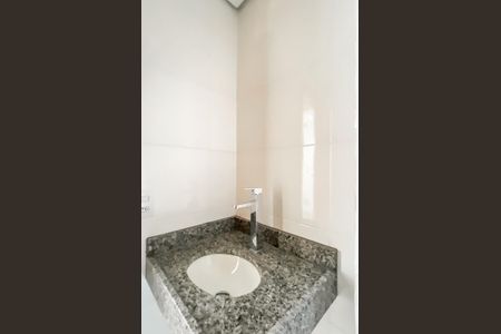 Banheiro de apartamento à venda com 2 quartos, 36m² em Vila Santana, São Paulo