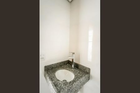 Banheiro de apartamento à venda com 2 quartos, 37m² em Vila Santana, São Paulo