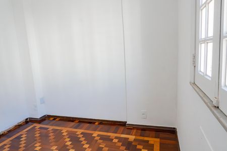 Apartamento para alugar com 58m², 2 quartos e sem vaga
