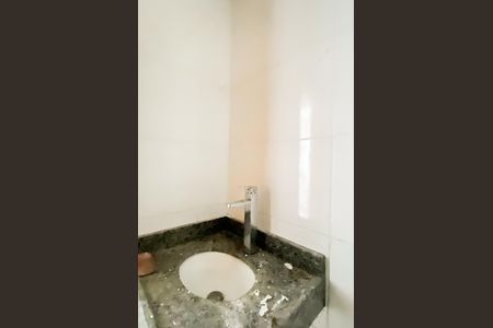 Banheiro de apartamento à venda com 2 quartos, 36m² em Vila Santana, São Paulo