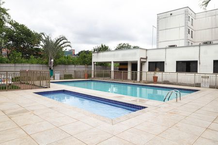 Apartamento para alugar com 51m², 2 quartos e 1 vaga Apartamento para alugar com 51m², 2 quartos e 1 vagaÁrea comum - Piscina