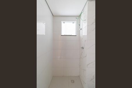 Banheiro de apartamento à venda com 2 quartos, 42m² em Vila Santana, São Paulo