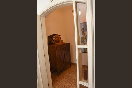 Apartamento à venda com 285m², 3 quartos e 3 vagas Apartamento à venda com 285m², 3 quartos e 3 vagasHall privativo de elevador