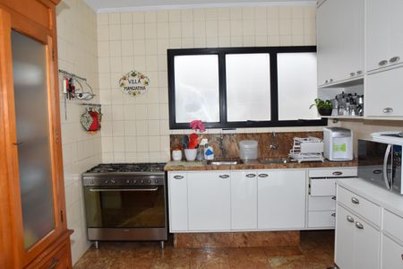 Apartamento à venda com 285m², 3 quartos e 3 vagas Apartamento à venda com 285m², 3 quartos e 3 vagasCozinha