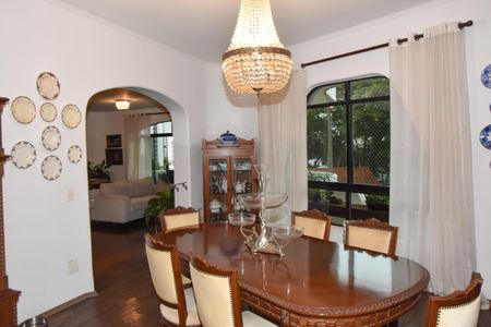 Apartamento à venda com 285m², 3 quartos e 3 vagas Apartamento à venda com 285m², 3 quartos e 3 vagasSala de Jantar