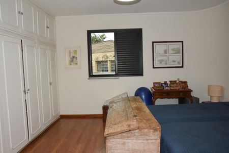 Apartamento à venda com 285m², 3 quartos e 3 vagas Apartamento à venda com 285m², 3 quartos e 3 vagasSuite 2
