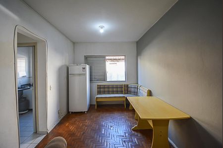 Studio para alugar com 33m², 1 quarto e sem vaga Studio para alugar com 33m², 1 quarto e sem vagaSala/Quarto