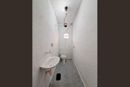 Casa para alugar com 87m², 3 quartos e 1 vaga Casa para alugar com 87m², 3 quartos e 1 vagaBanheiro