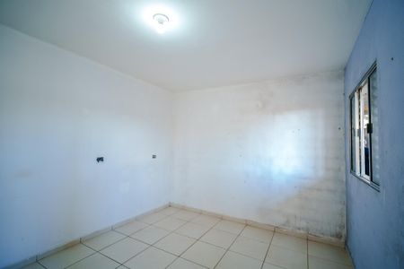 Banheiro de kitnet/studio para alugar com 1 quarto, 35m² em Jardim Paulo Vi, São Paulo