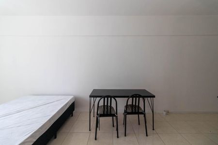 Sala/Quarto de apartamento para alugar com 1 quarto, 28m² em Menino Deus, Porto Alegre