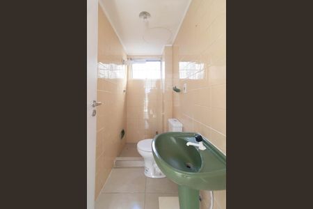 Banheiro de apartamento para alugar com 1 quarto, 28m² em Menino Deus, Porto Alegre