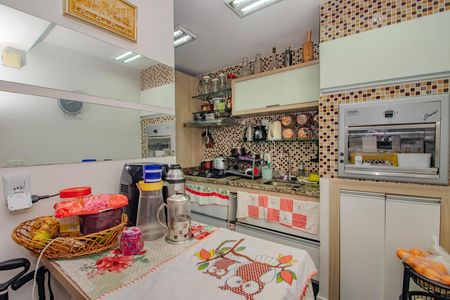 Cozinha e Área de Serviço de apartamento à venda com 2 quartos, 71m² em Bom Jesus, Porto Alegre