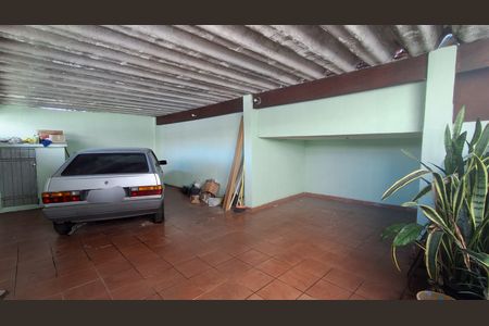 Garagem de casa à venda com 2 quartos, 246m² em Vila Palmares, São Caetano do Sul