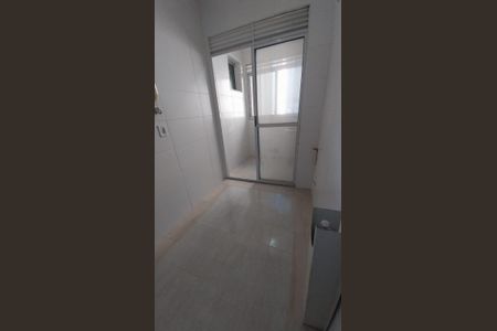 Cozinha de apartamento à venda com 3 quartos, 54m² em Vila Florida, Guarulhos