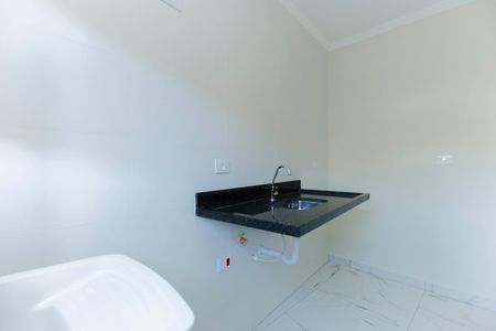 Cozinha e área de serviço de apartamento à venda com 2 quartos, 32m² em Vila Dom Pedro Ii, São Paulo