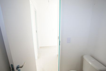 Banheiro Social de apartamento para alugar com 2 quartos, 61m² em Taquara, Rio de Janeiro