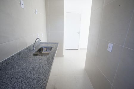 Cozinha de apartamento para alugar com 2 quartos, 61m² em Taquara, Rio de Janeiro