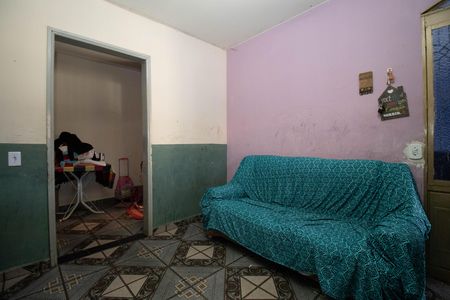 Casa à venda com 249m², 4 quartos e 5 vagas Casa à venda com 249m², 4 quartos e 5 vagasSala