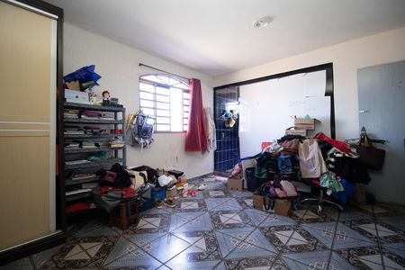 Casa à venda com 249m², 4 quartos e 5 vagas Casa à venda com 249m², 4 quartos e 5 vagasSuíte