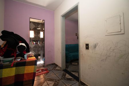 Casa à venda com 249m², 4 quartos e 5 vagas Casa à venda com 249m², 4 quartos e 5 vagasCorredor