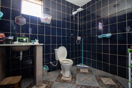 Casa à venda com 249m², 4 quartos e 5 vagas Casa à venda com 249m², 4 quartos e 5 vagasBanheiro da Suíte