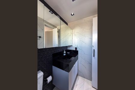 Apartamento à venda com 71m², 2 quartos e 1 vaga Apartamento à venda com 71m², 2 quartos e 1 vagaBanheiro da Suíte