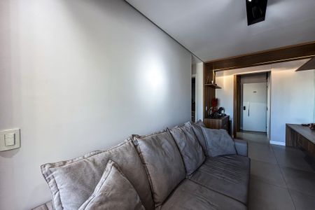 Apartamento à venda com 71m², 2 quartos e 1 vaga Apartamento à venda com 71m², 2 quartos e 1 vagaSala