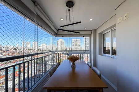 Apartamento à venda com 71m², 2 quartos e 1 vaga Apartamento à venda com 71m², 2 quartos e 1 vagaVaranda da Sala