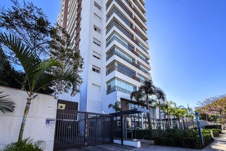 Apartamento à venda com 71m², 2 quartos e 1 vaga Apartamento à venda com 71m², 2 quartos e 1 vagaFachada