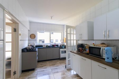 Cozinha de apartamento à venda com 3 quartos, 107m² em Água Verde, Curitiba