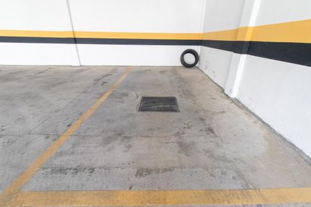 Garagem de apartamento à venda com 3 quartos, 107m² em Água Verde, Curitiba