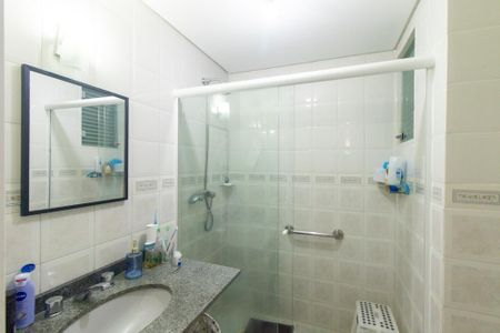 Banheiro Social de apartamento à venda com 3 quartos, 107m² em Água Verde, Curitiba