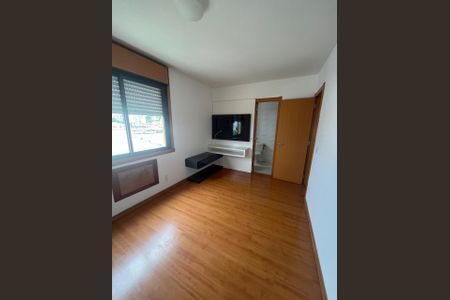 Apartamento para alugar com 69m², 2 quartos e sem vaga