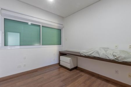 Casa à venda com 291m², 4 quartos e 3 vagas