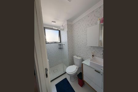 Banheiro de apartamento à venda com 2 quartos, 47m² em Padroeira, Osasco