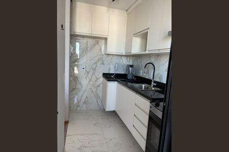Cozinha de apartamento à venda com 2 quartos, 47m² em Padroeira, Osasco