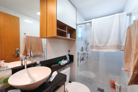 Apartamento à venda com 43m², 2 quartos e 1 vaga Apartamento à venda com 43m², 2 quartos e 1 vagaBanheiro