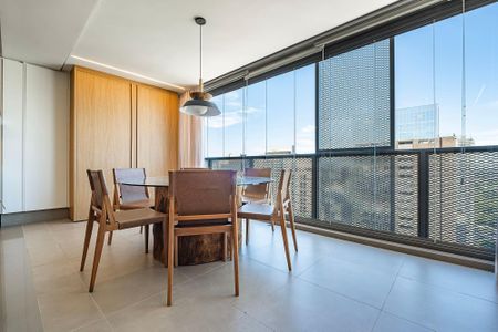 Apartamento para alugar com 95m², 2 quartos e 2 vagas Apartamento para alugar com 95m², 2 quartos e 2 vagasSala/Cozinha